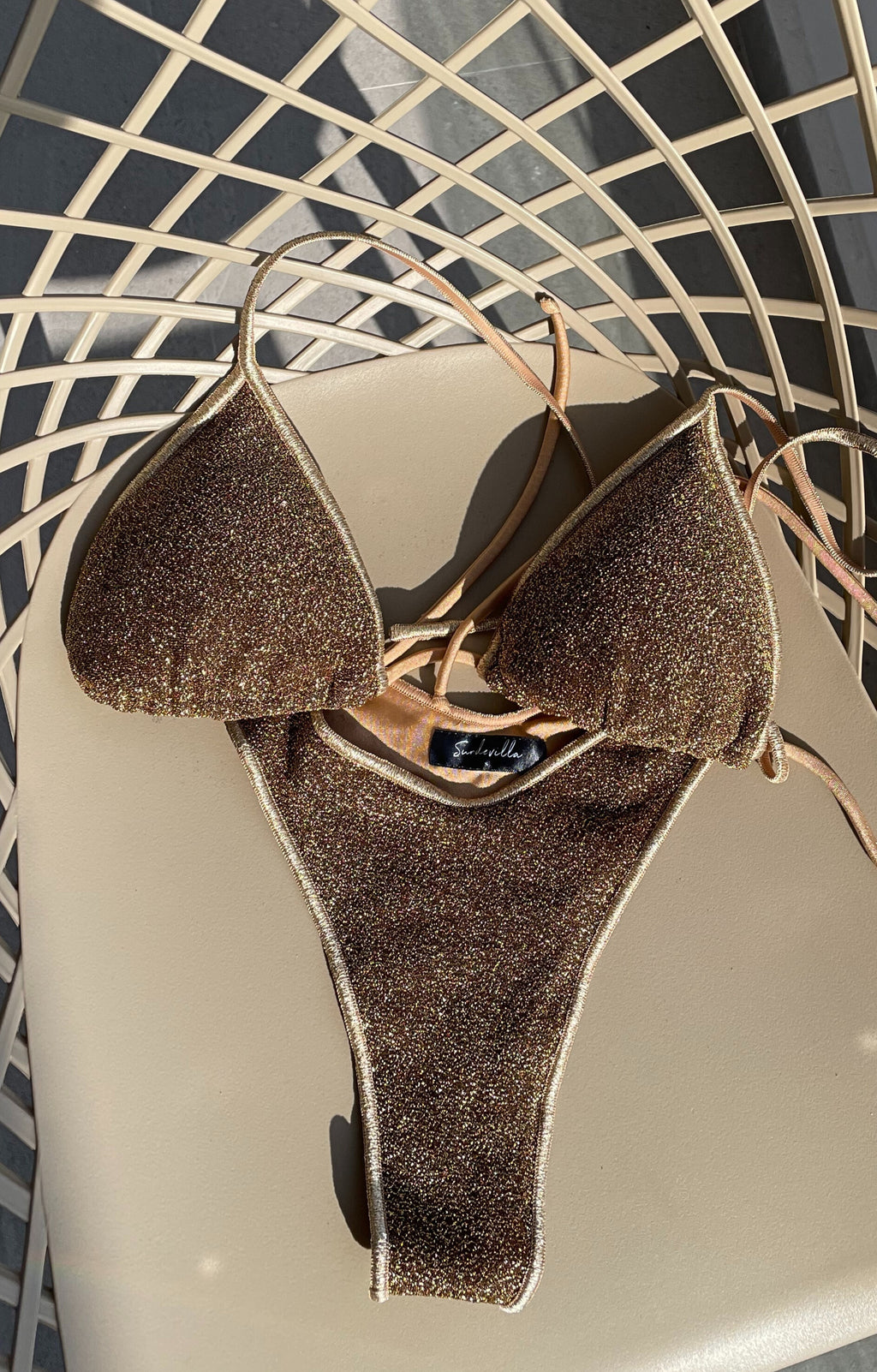 Triangle - gold
