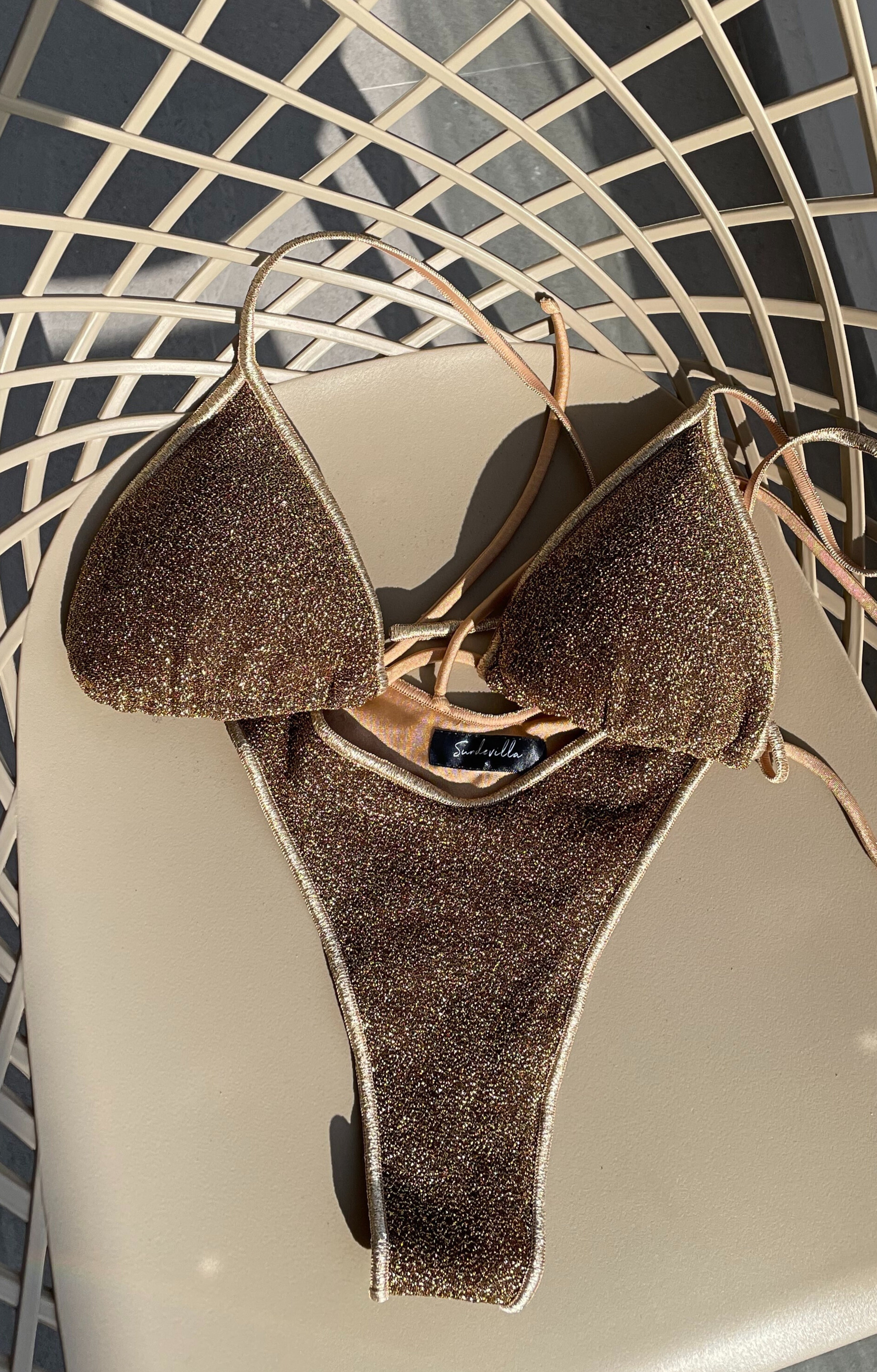 Triangle - gold